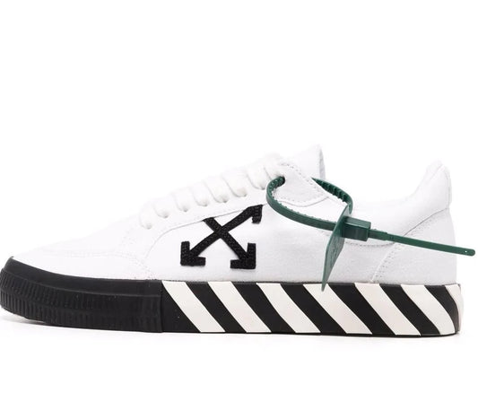 Off-White tenis bajos Vulcanized